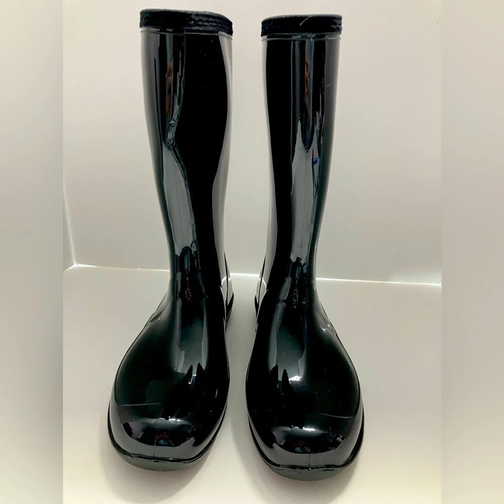 Kamik “Heidi” Women’s Rain/Snow Boots, 7, High Gloss Black, Pull Ons
